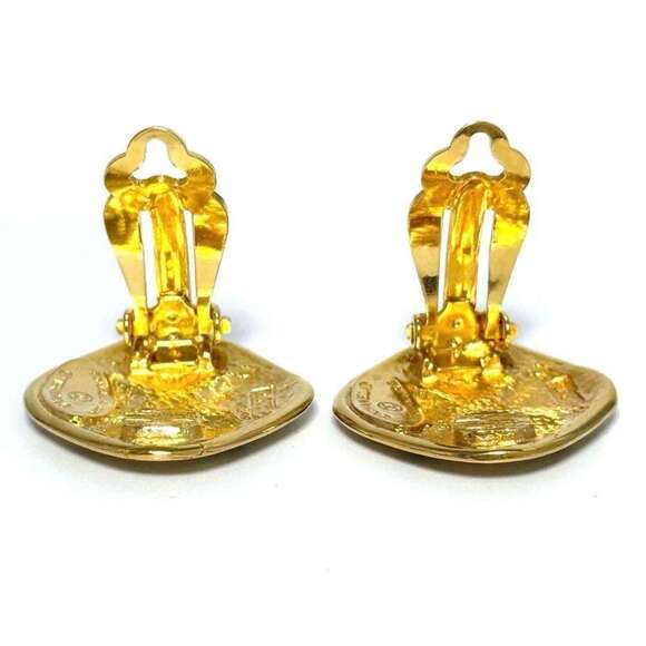 CHANEL Vintage Earrings - Picture 4 of 10